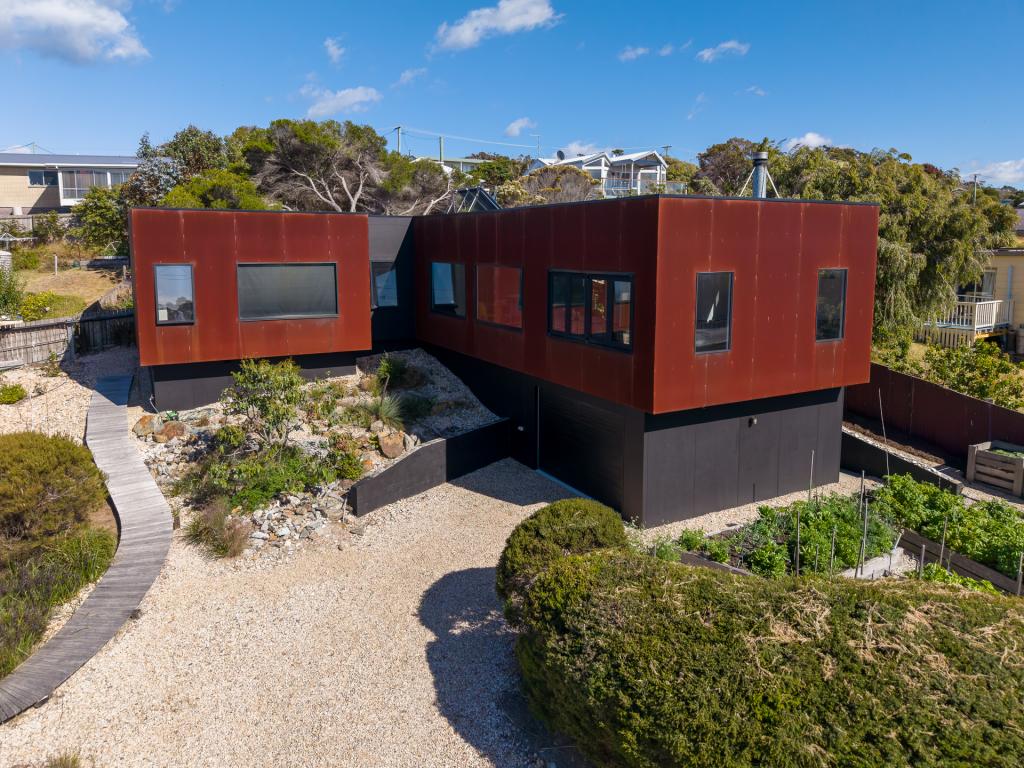 313-315 Tasman Hwy, Beaumaris, TAS 7215