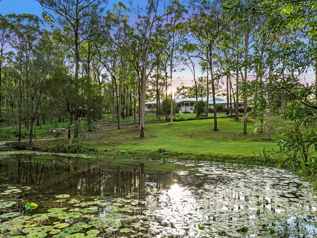 696 West Mount Cotton Rd, Sheldon, QLD 4157