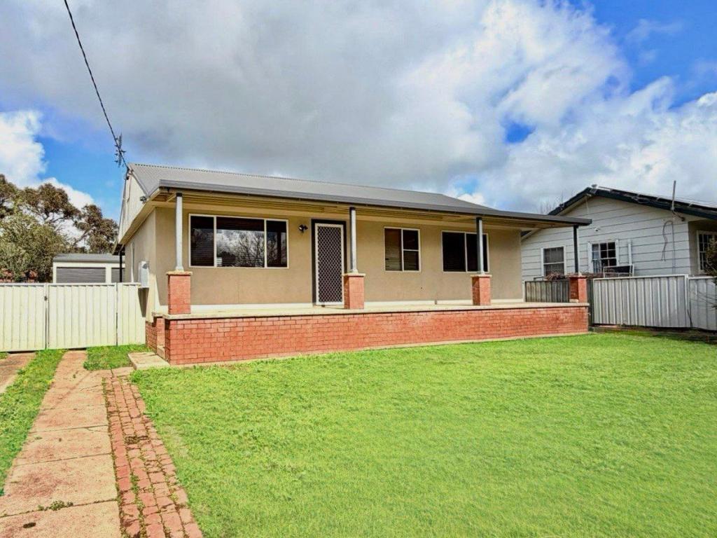 63 Woodward St, Parkes, NSW 2870