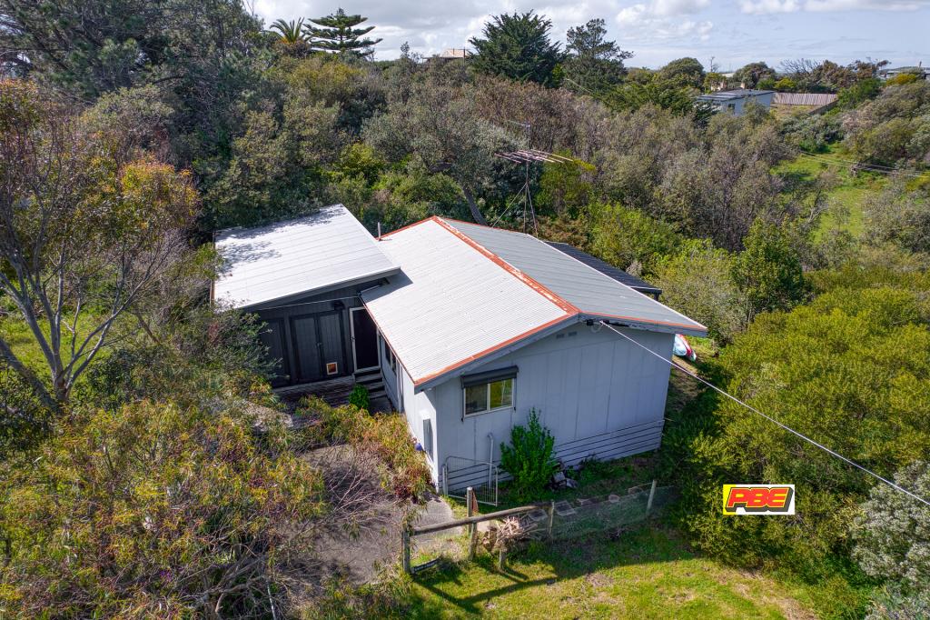 1 St Ives Cres, Venus Bay, VIC 3956