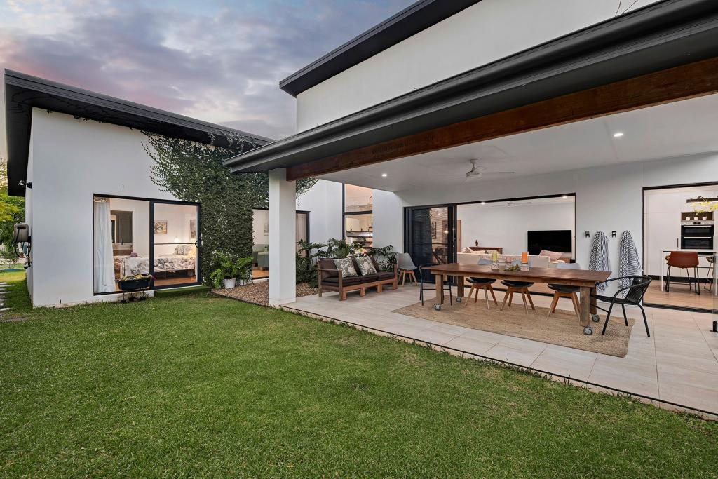 3 Splendid Dr, Bridgeman Downs, QLD 4035