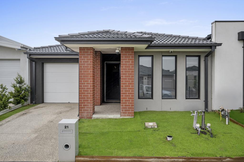 21 COLUMBUS RD, KALKALLO, VIC 3064