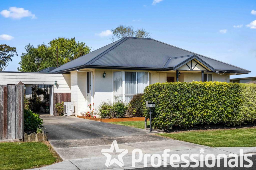 18 Mcmillan Cres, Yarram, VIC 3971