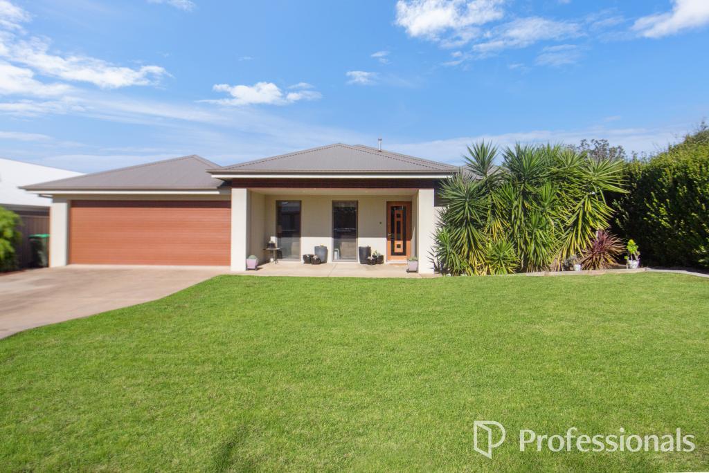 7 Warambee St, Glenfield Park, NSW 2650