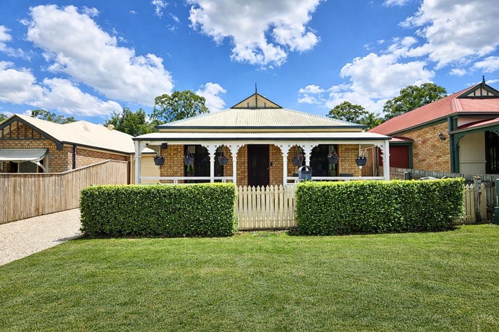 8 Princeton Pl, Forest Lake, QLD 4078