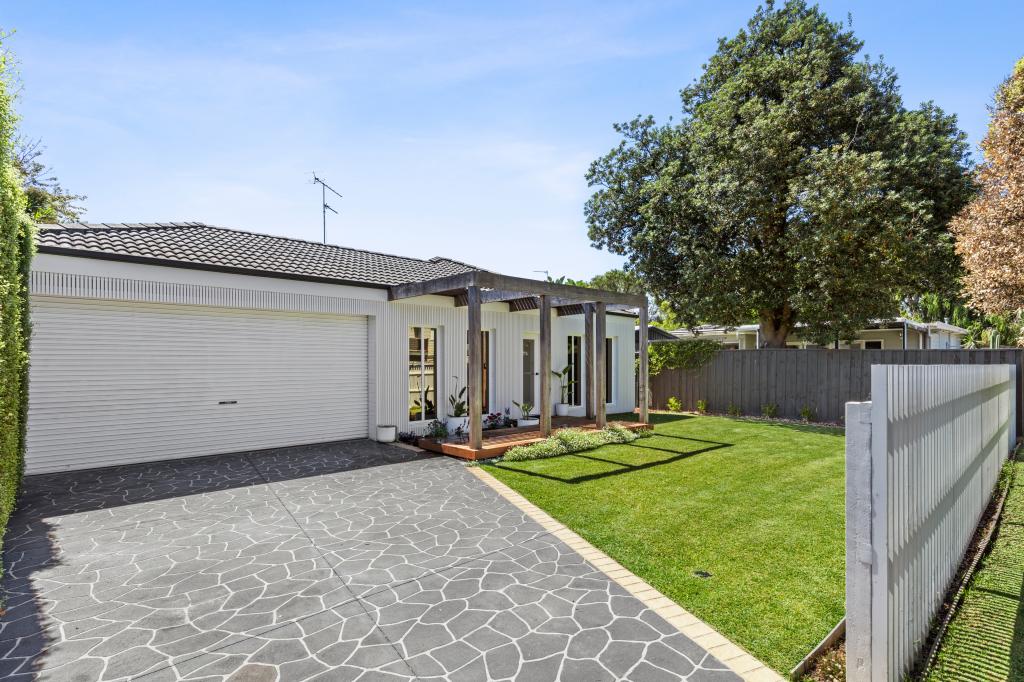 2 Cronulla Ct, Barwon Heads, VIC 3227