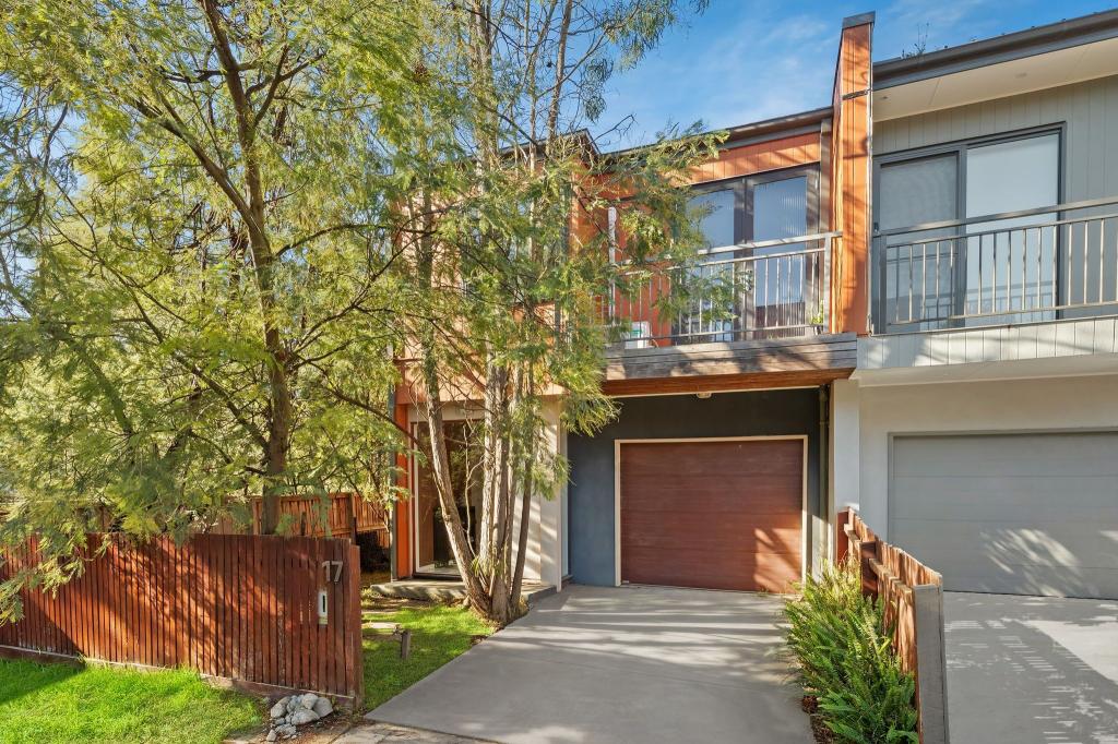 17 HAVEN LANE, DIAMOND CREEK, VIC 3089