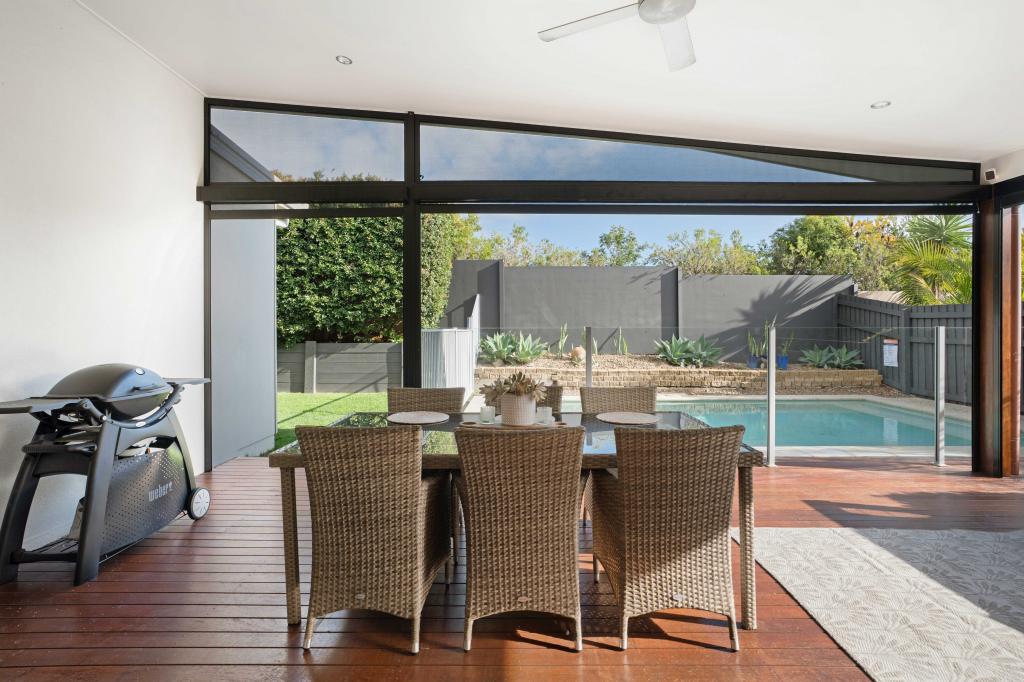22 Honeyeater Cres, Peregian Springs, QLD 4573