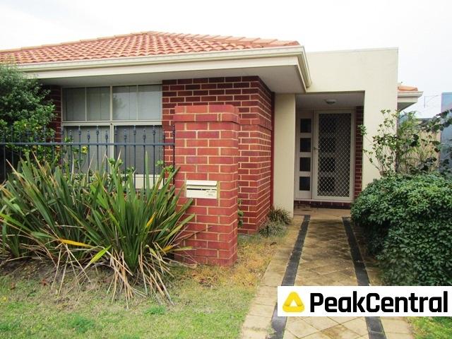 4 Goulburn App, Hammond Park, WA 6164
