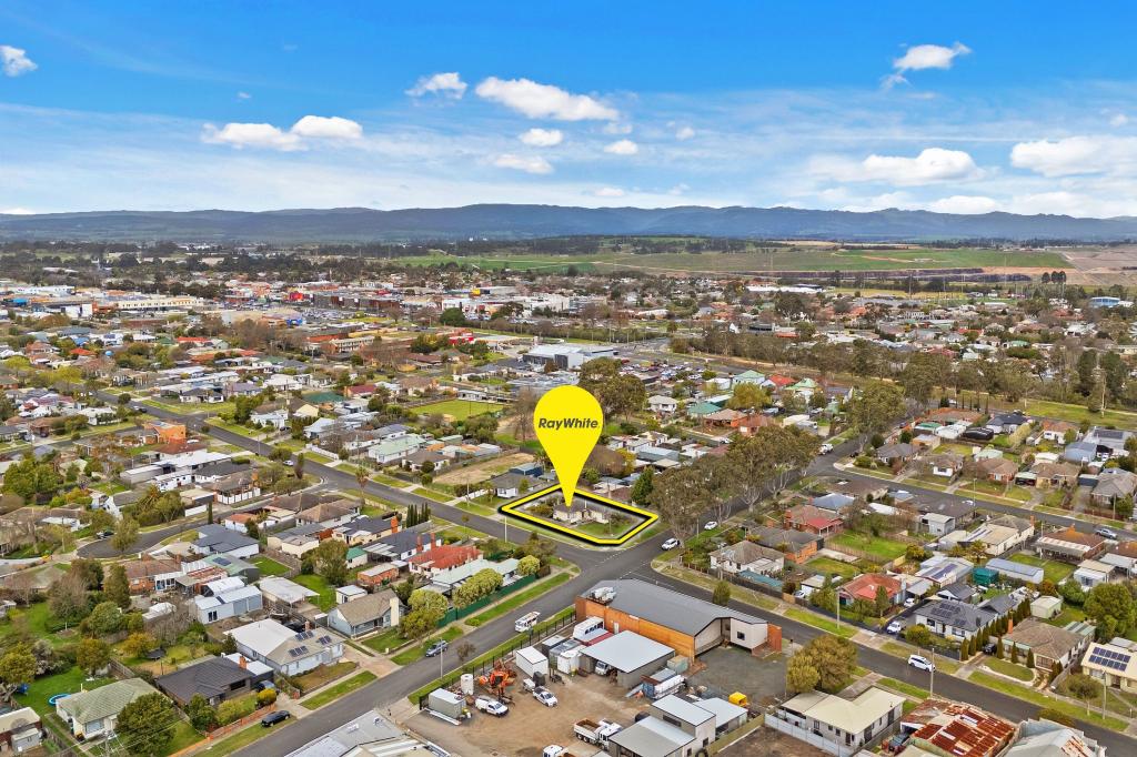 12 CATHERINE ST, MORWELL, VIC 3840