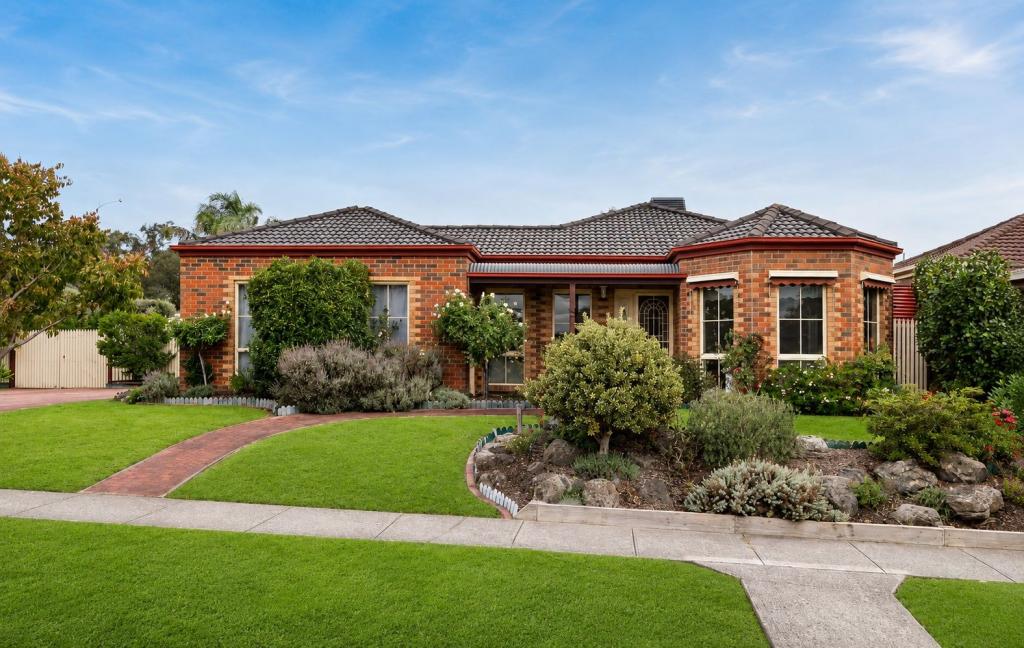 70 Monique Dr, Langwarrin, VIC 3910