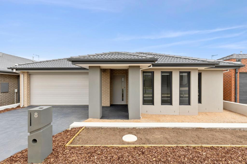 8 Dutch St, Charlemont, VIC 3217