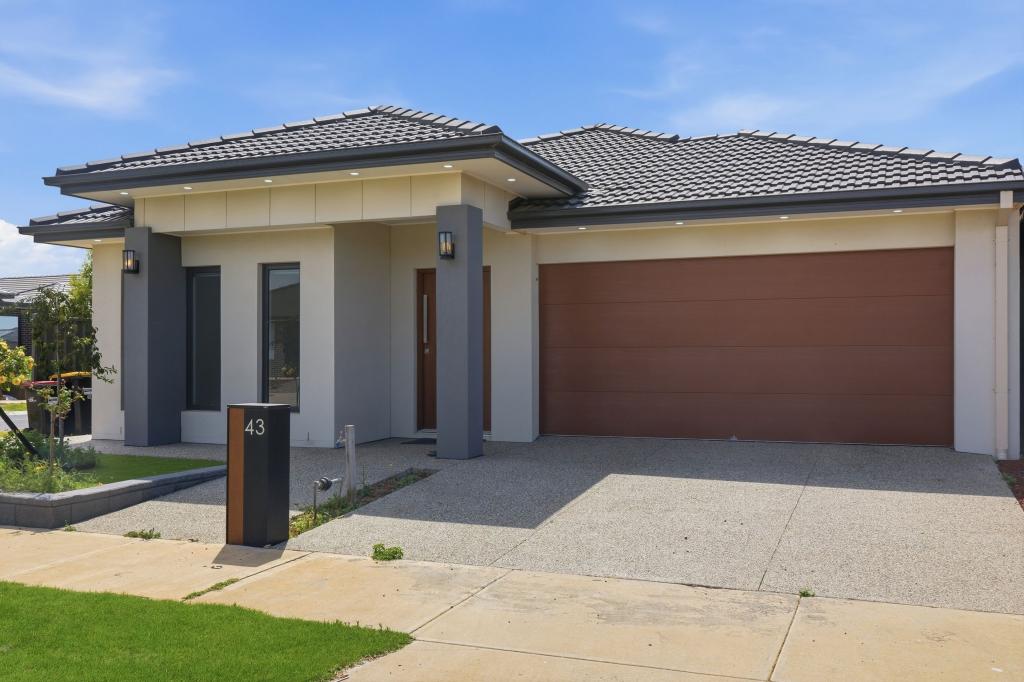 43 Pintail Dr, Melton South, VIC 3338