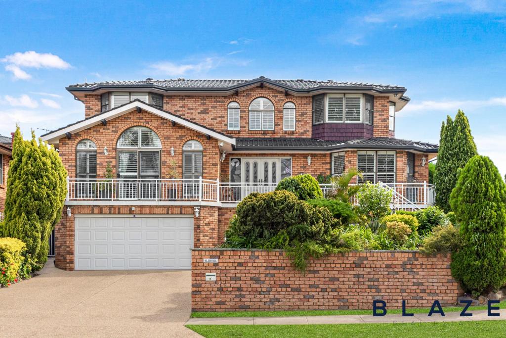 13 BILPIN PL, BOSSLEY PARK, NSW 2176