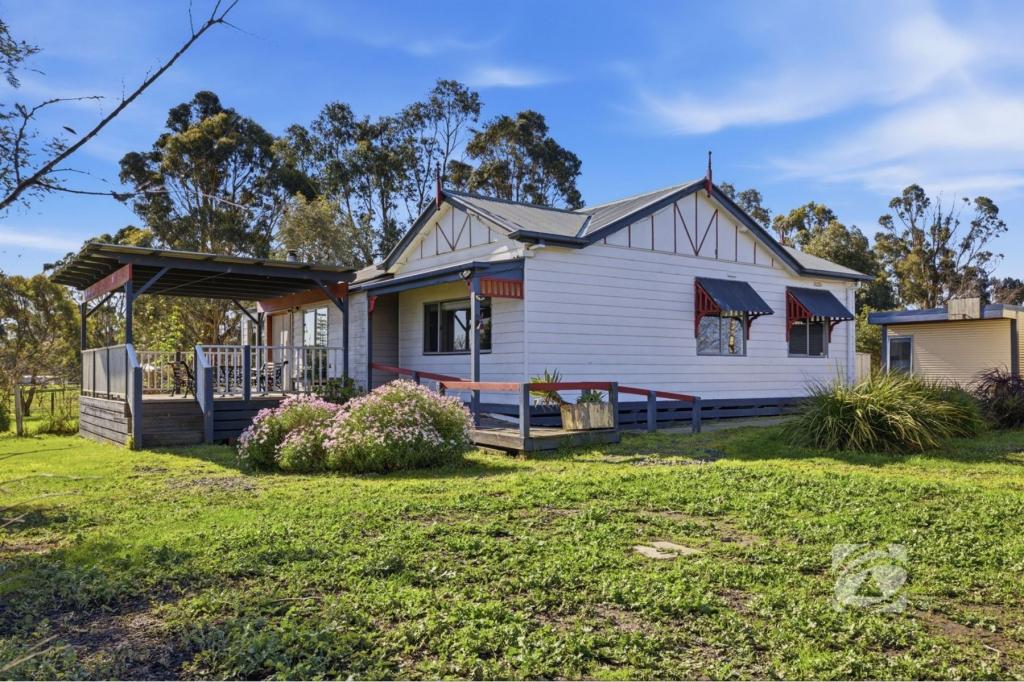 16 Forrest Dr, Nyora, VIC 3987
