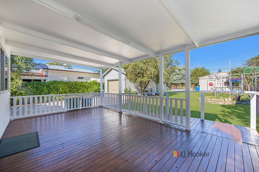 1 Hammond Rd, Toukley, NSW 2263
