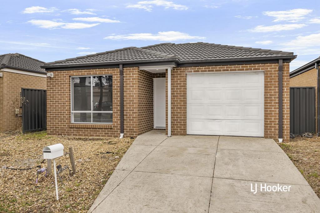 11 GROVEDALE WAY, MANOR LAKES, VIC 3024