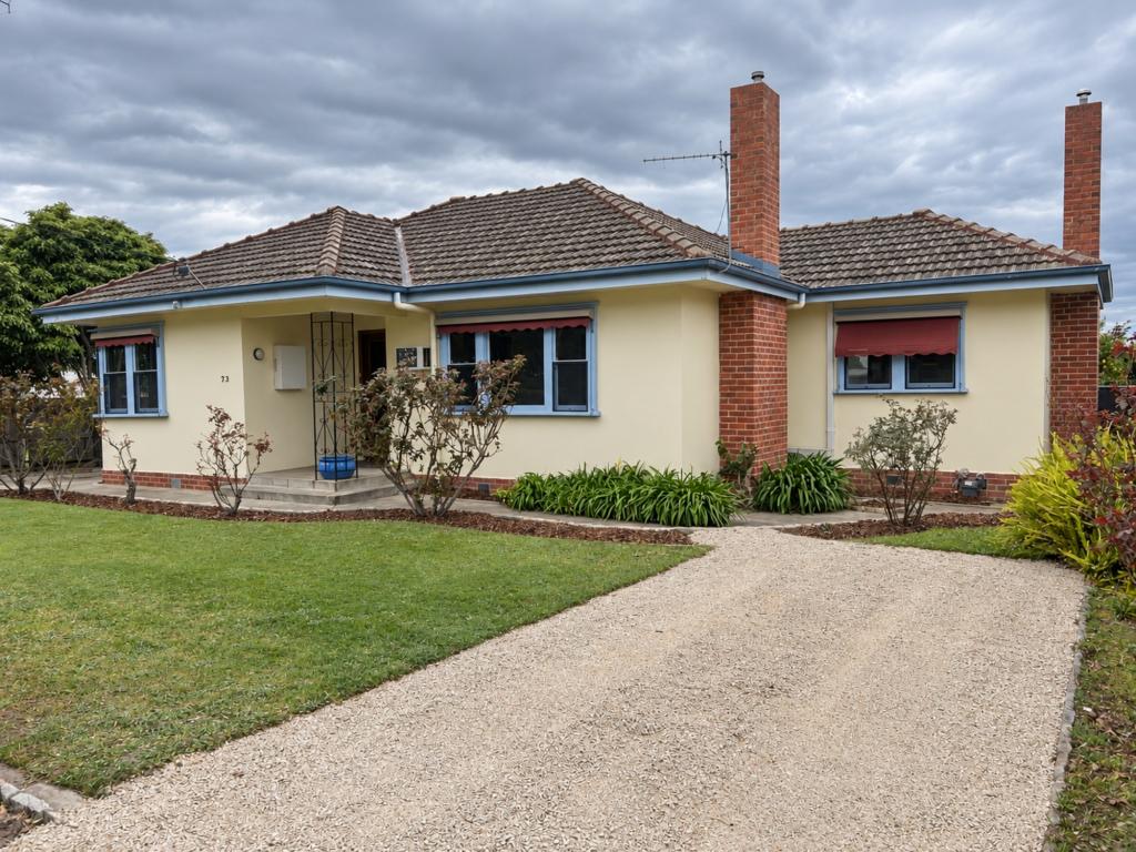 73 Day St, Bairnsdale, VIC 3875