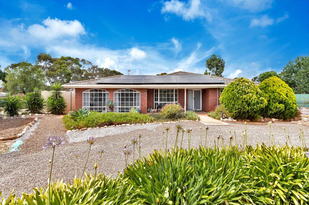 8 Lionel Rd, Lewiston, SA 5501