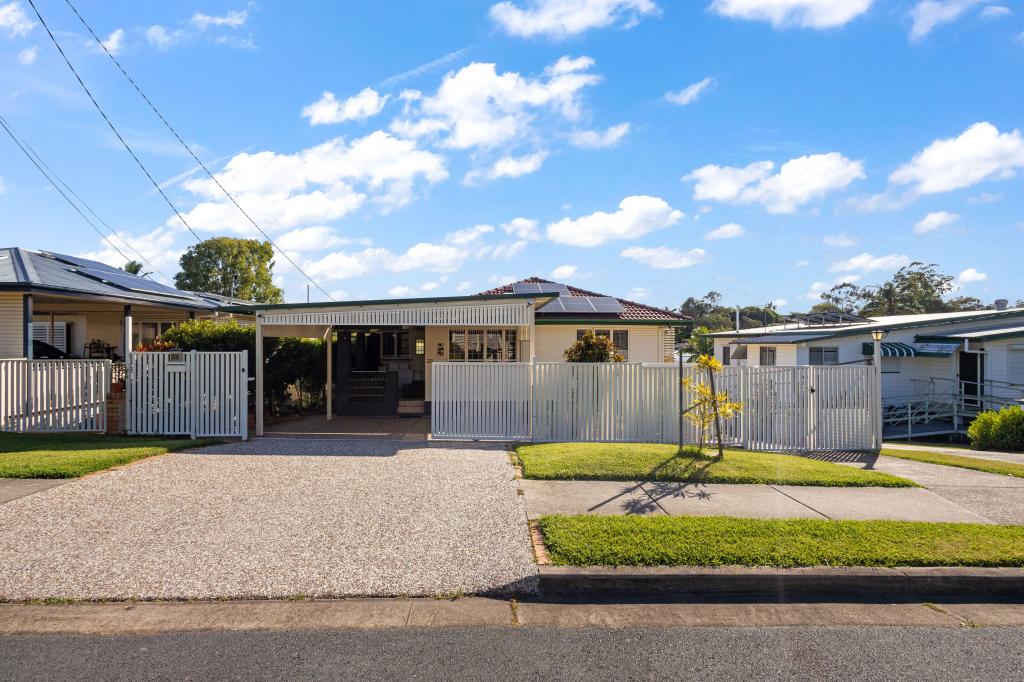 29 Yanderra Ave, Arana Hills, QLD 4054