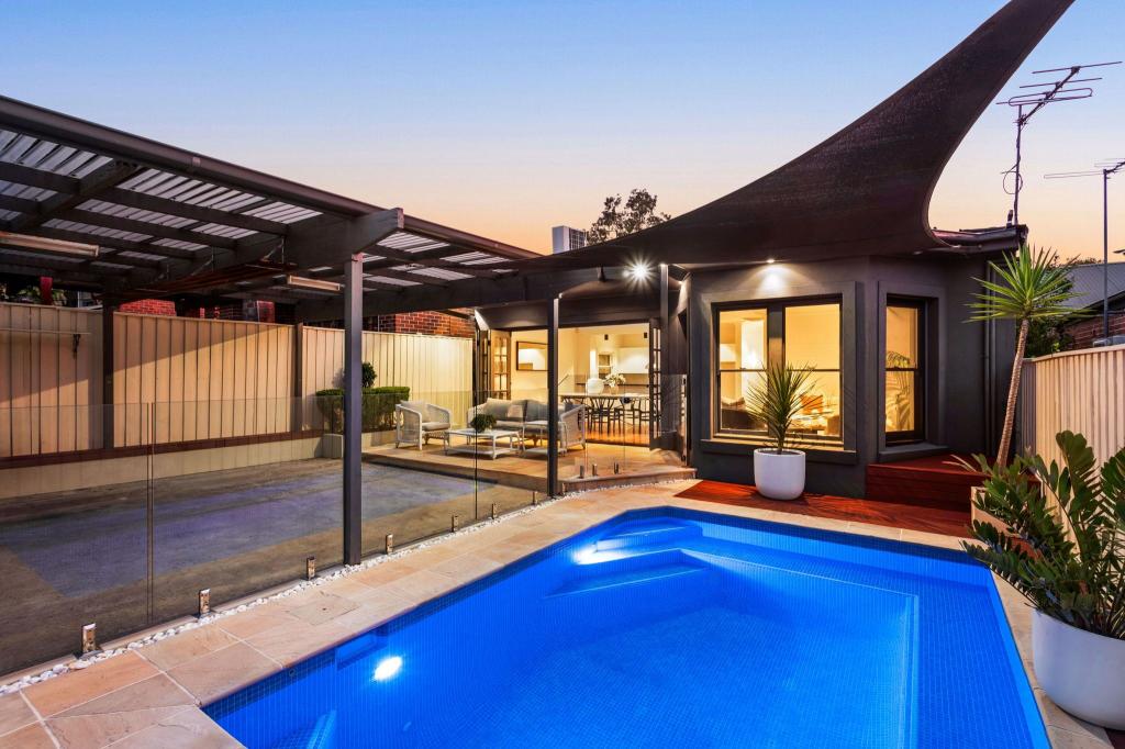 111 Stanmore Rd, Stanmore, NSW 2048