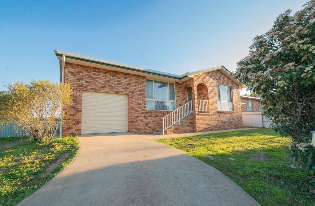 87 Woodward St, Parkes, NSW 2870