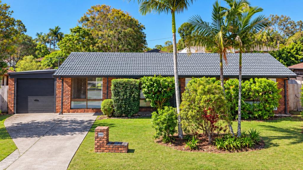 54 CUMBERLAND DR, ALEXANDRA HILLS, QLD 4161