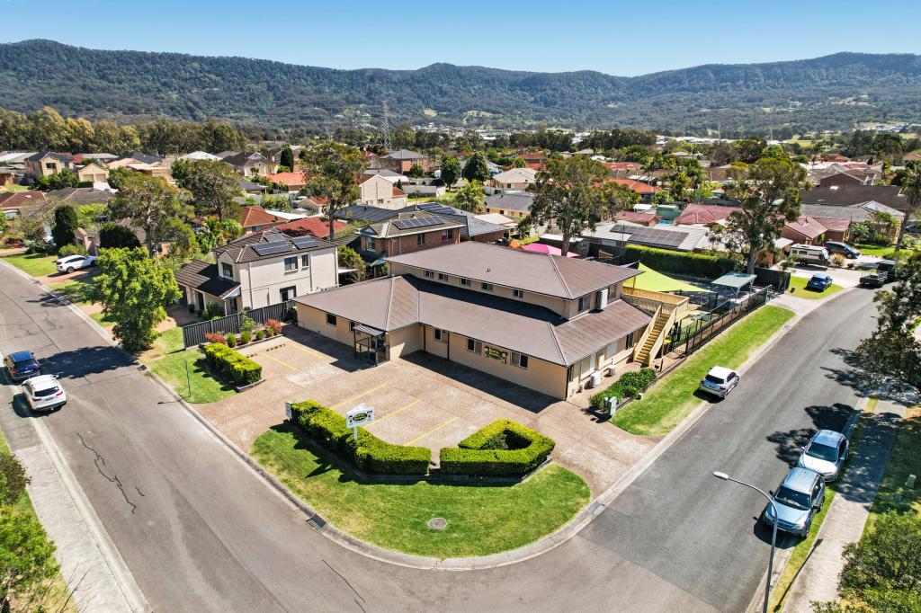 1/66-70 Habeda Ave, Horsley, NSW 2530