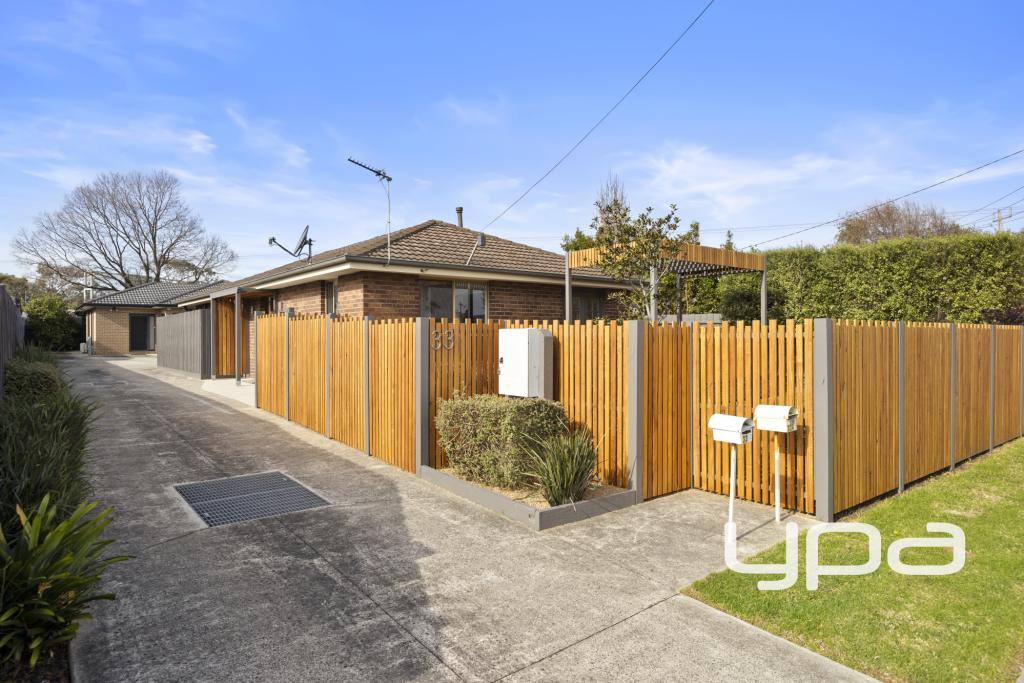 33 COREY AVE, DROMANA, VIC 3936