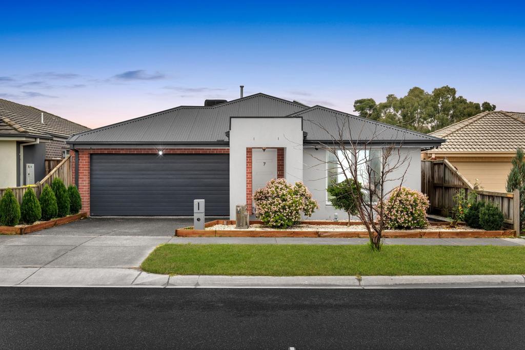7 Gerbera Way, Lyndhurst, VIC 3975