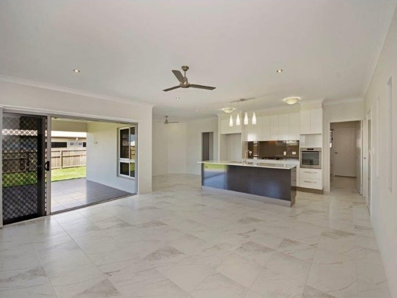 50 Bonnett Rd, Mount Low, QLD 4818