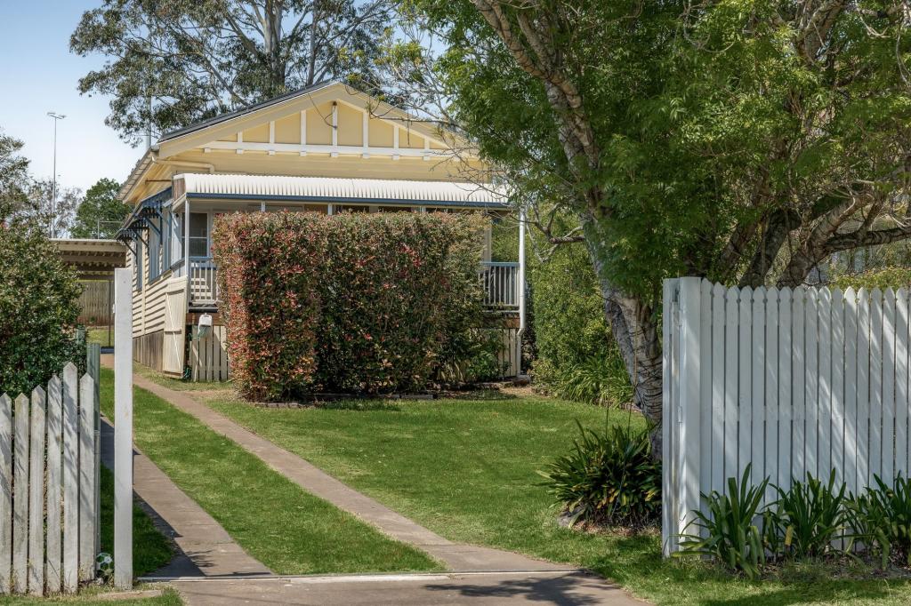 10 HAIG ST, SOUTH TOOWOOMBA, QLD 4350