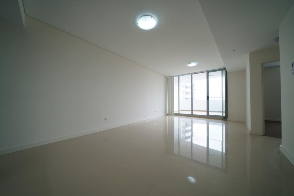 916/301 Old Northern Rd, Castle Hill, NSW 2154