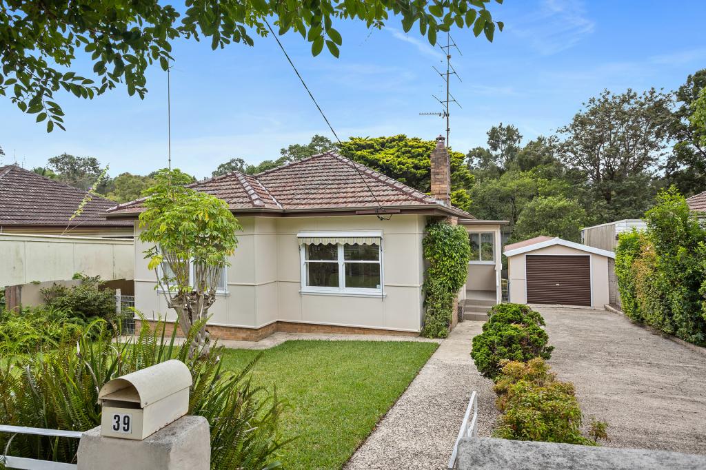 39 Abercrombie St, West Wollongong, NSW 2500