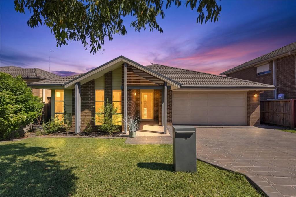 10 Hinton St, Spring Farm, NSW 2570