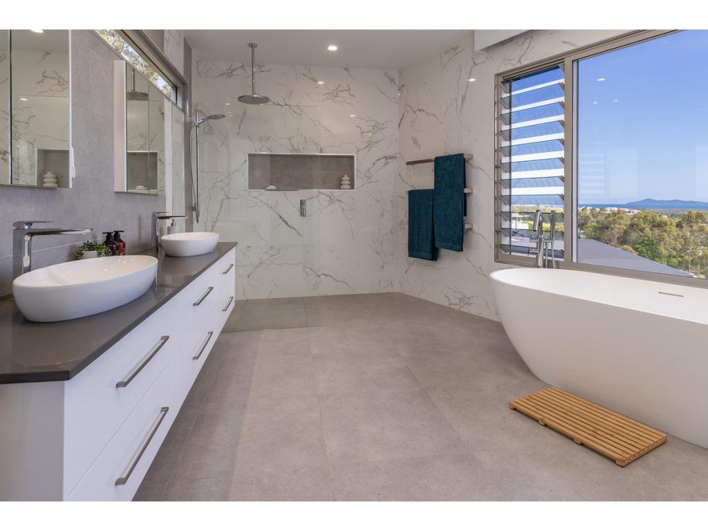 109 Coastal View Dr, Tallwoods Village, NSW 2430