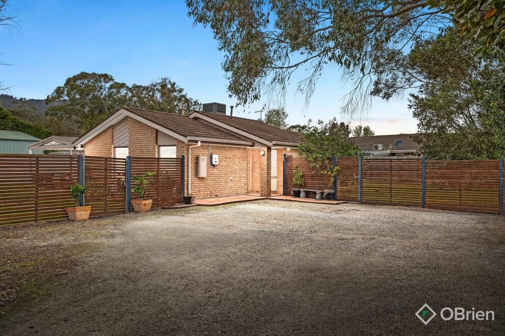 11 LEEDS DR, KILSYTH SOUTH, VIC 3137