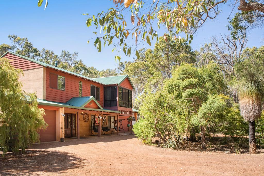 32 Sabina Dr, Molloy Island, WA 6290