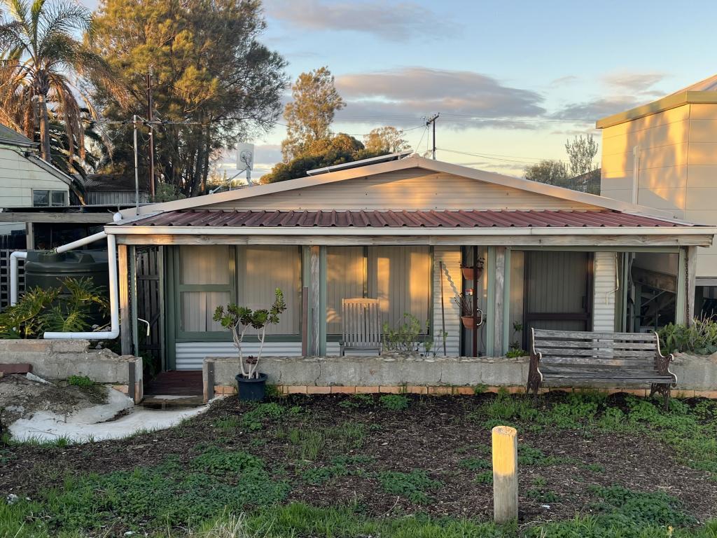 18 Beach Rd, St Kilda, SA 5110