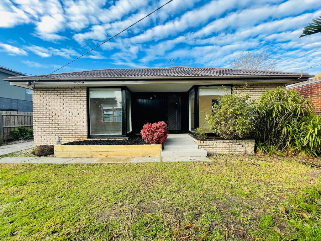 31 Collier Ct, Strathmore Heights, VIC 3041