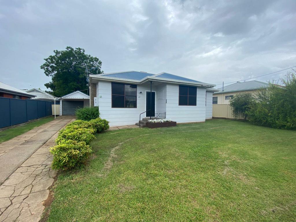 17 Bruce St, South Tamworth, NSW 2340