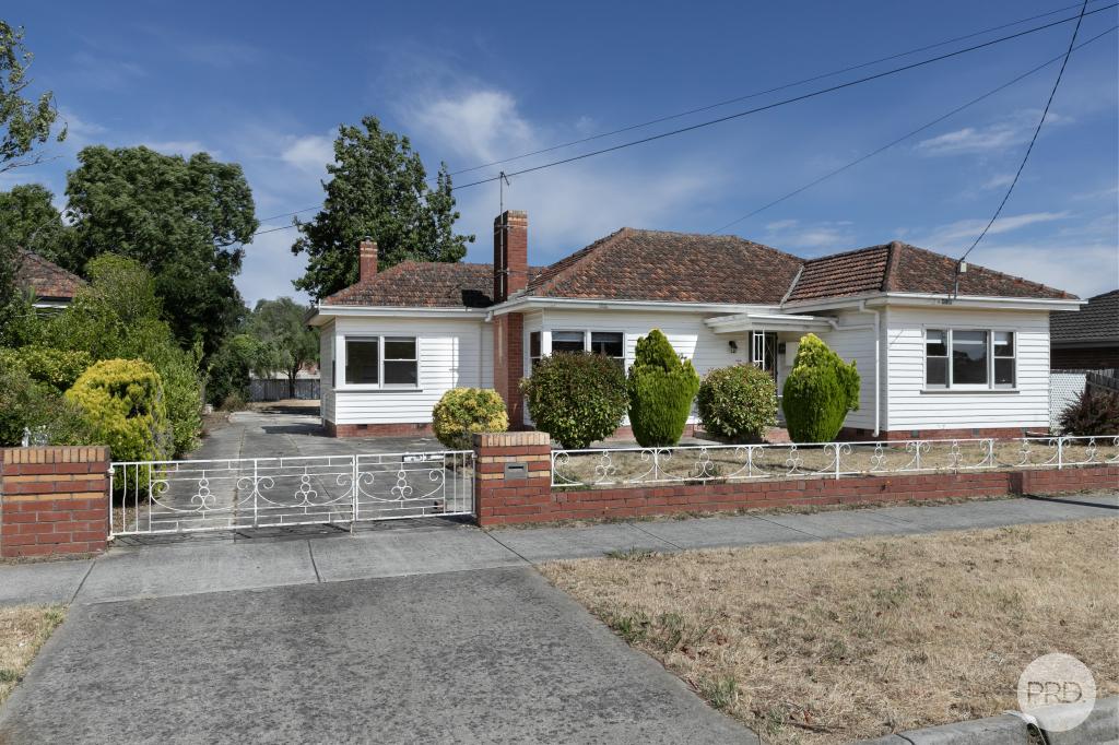 13 Park St, Wendouree, VIC 3355