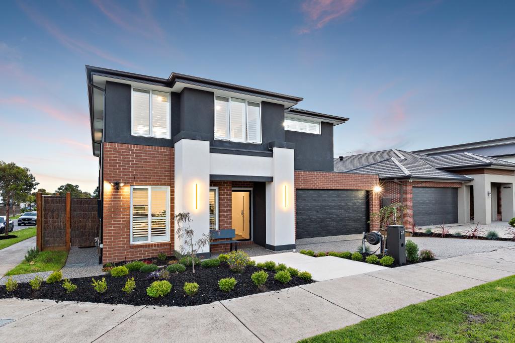 21 DAVENPORT CRES, WOLLERT, VIC 3750