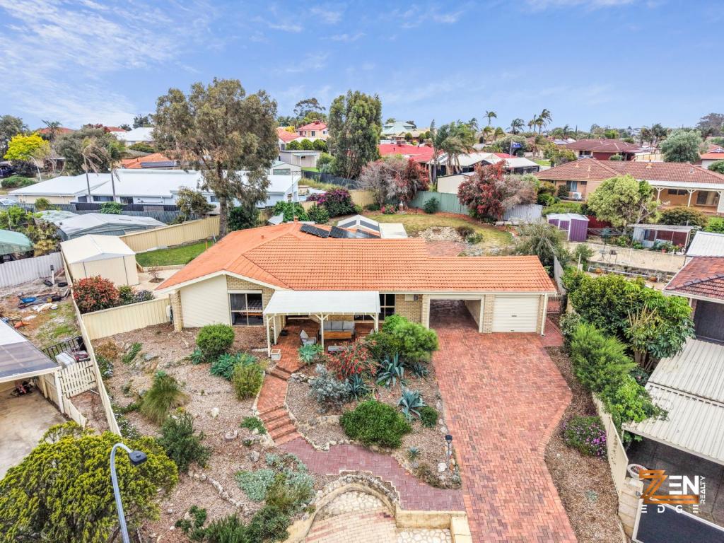 4 TEAK PL, HALLS HEAD, WA 6210