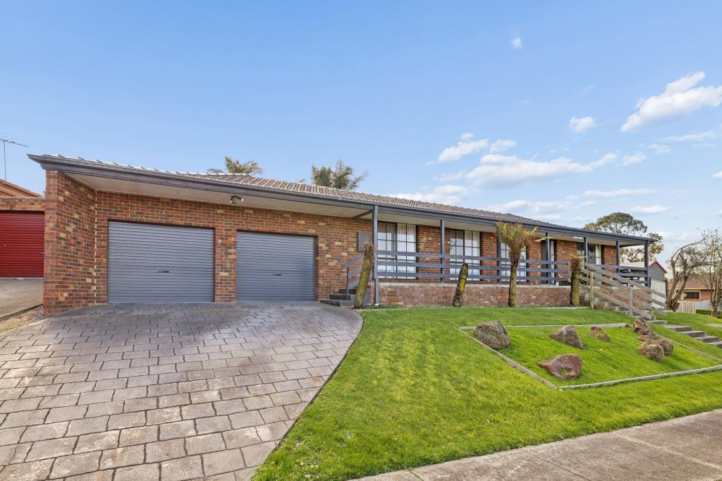 1 Brett Pl, Endeavour Hills, VIC 3802
