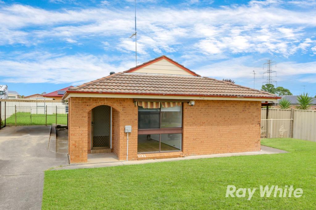 41 Corio Dr, St Clair, NSW 2759