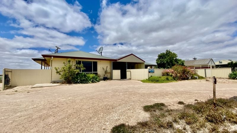 26 Flinders Dr, Streaky Bay, SA 5680