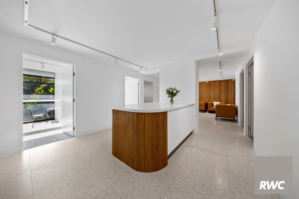 1/476 MILTON RD, AUCHENFLOWER, QLD 4066