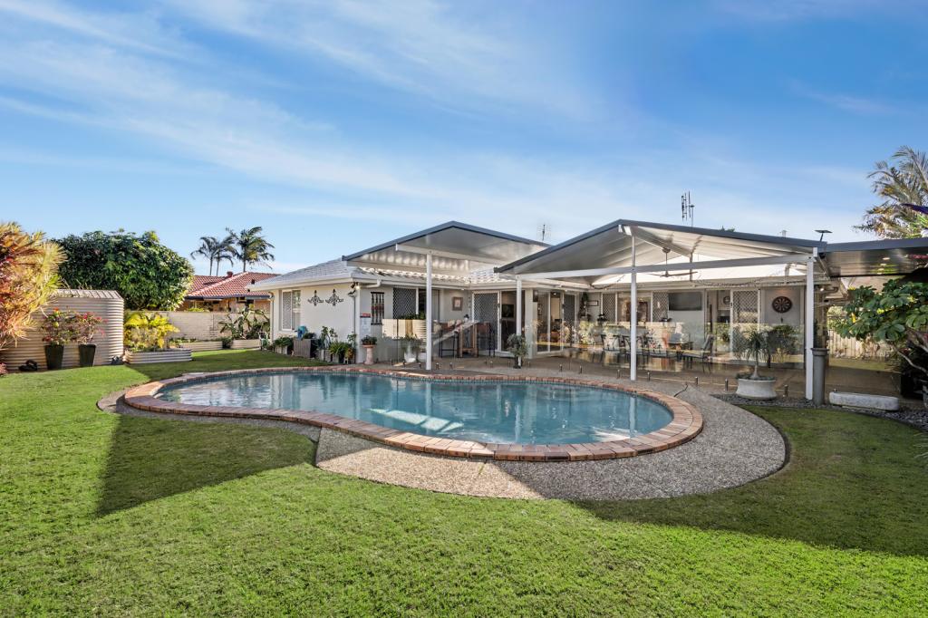 12 Santa Cruz Bvd, Clear Island Waters, QLD 4226
