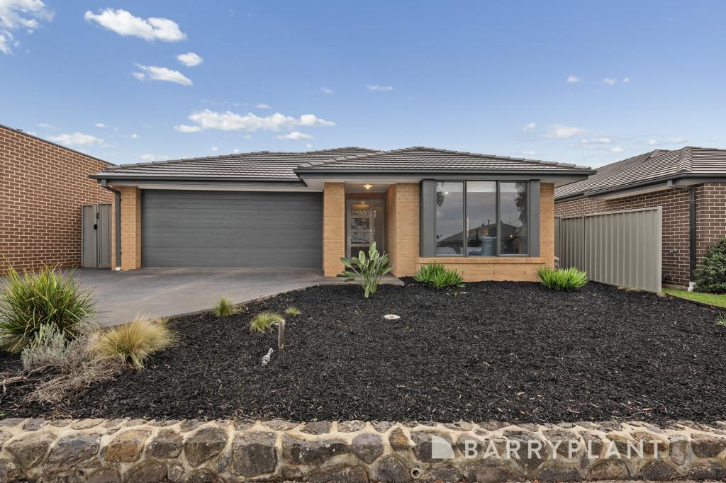 18 Caspar Pl, Maddingley, VIC 3340